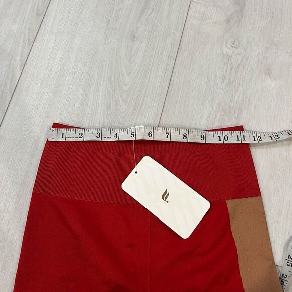 Fabletics Seamless High-Waisted Block Short size S - Picture 6 of 10